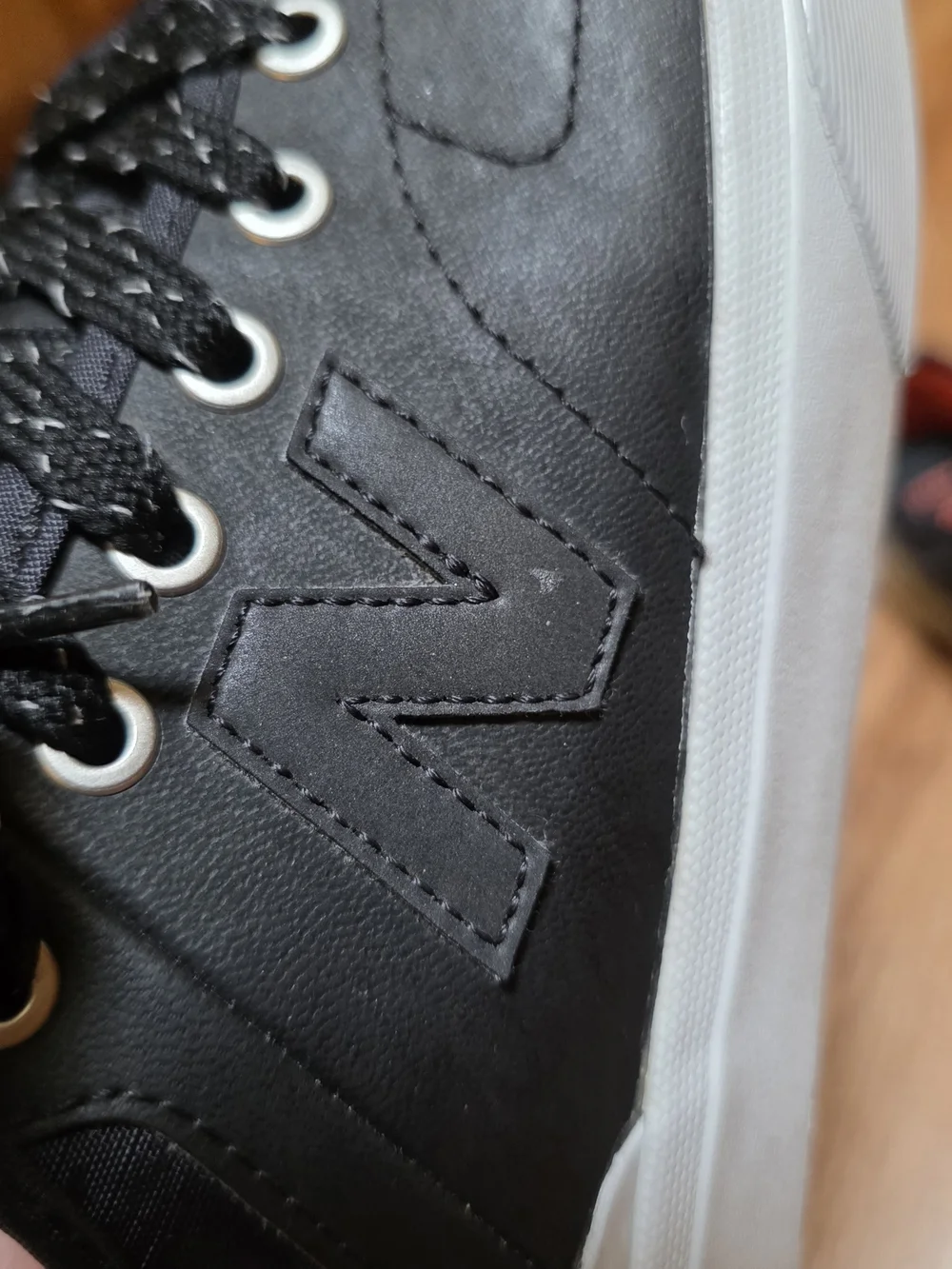 Men's New Balance 379 Absorb Black Skater Sneaker Shoes